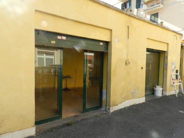 locale commerciale in vendita a Roma in zona Prenestino-Centocelle