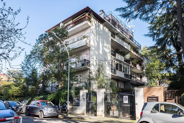 appartamento in vendita a Roma in zona Tor di Quinto
