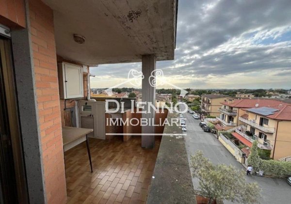 appartamento in vendita a Roma in zona Selva Candida