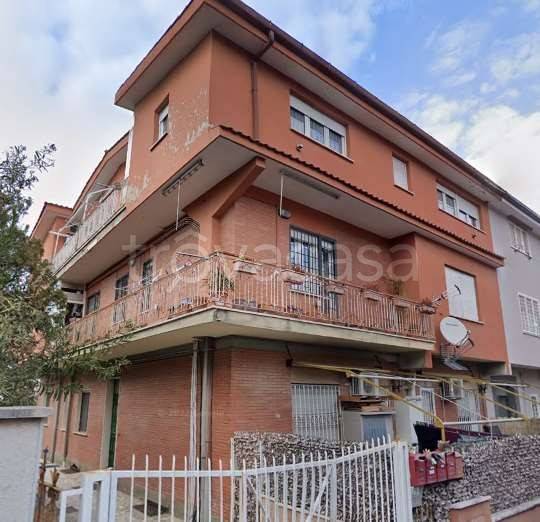appartamento in vendita a Roma in zona Casal Morena
