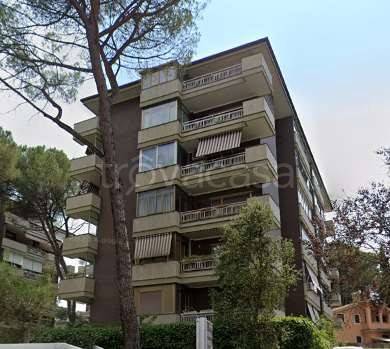 appartamento in vendita a Roma in zona Tor di Quinto