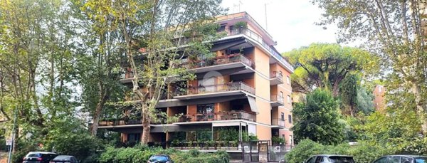 appartamento in vendita a Roma in zona EUR