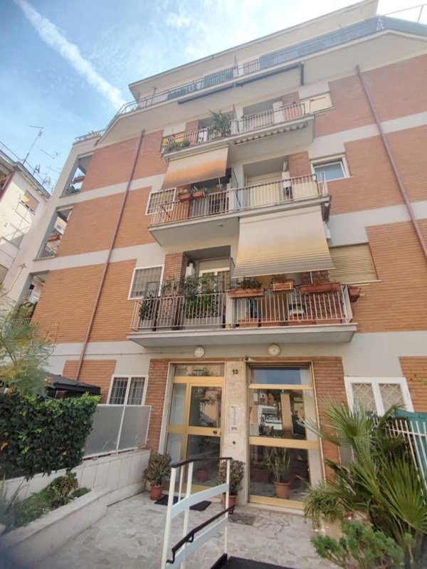 appartamento in vendita a Roma in zona Portuense