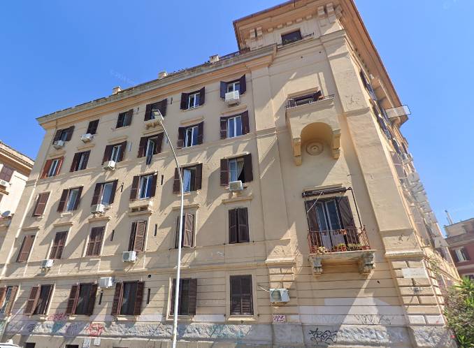 appartamento in vendita a Roma in zona Ostiense