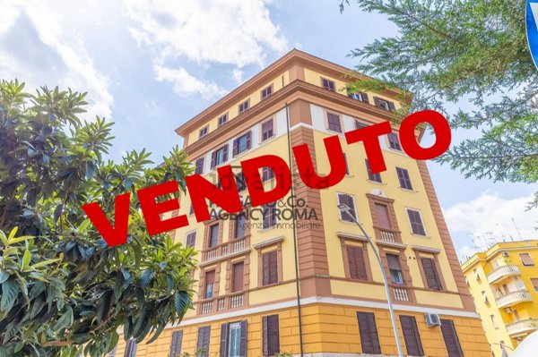 appartamento in vendita a Roma in zona Tuscolano