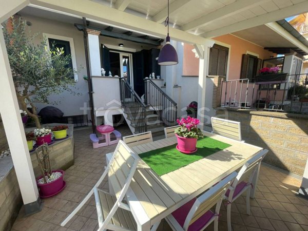 casa indipendente in vendita a Roma in zona Pantan Monastero