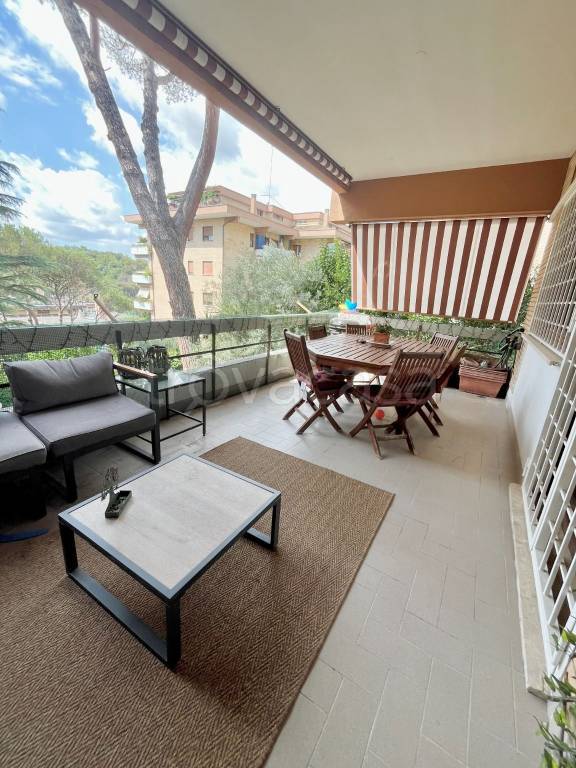 appartamento in vendita a Roma in zona Tor di Quinto