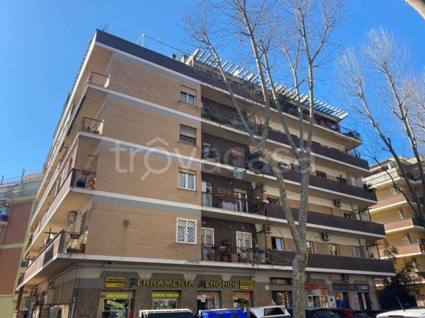 appartamento in vendita a Roma in zona Ostia