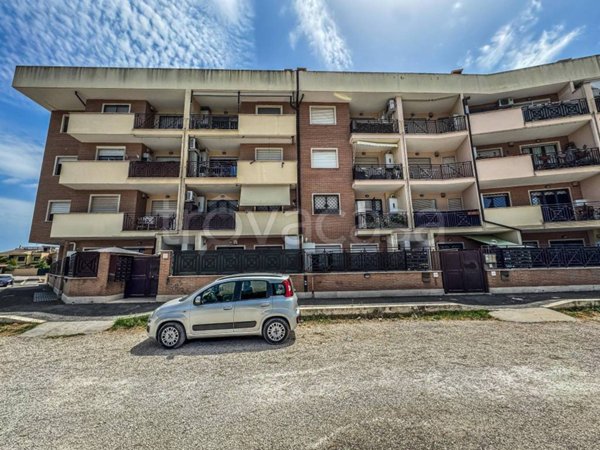 appartamento in vendita a Roma in zona Infernetto