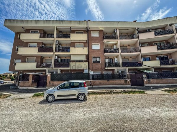 appartamento in vendita a Roma in zona Infernetto