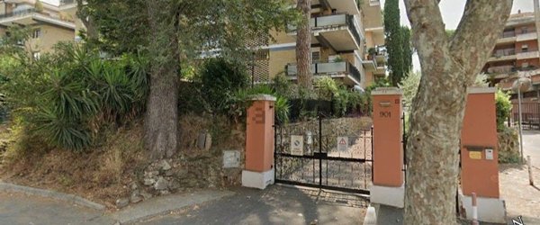 appartamento in vendita a Roma in zona Tomba di Nerone