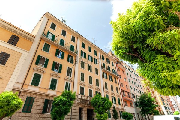 appartamento in vendita a Roma in zona Appio Latino