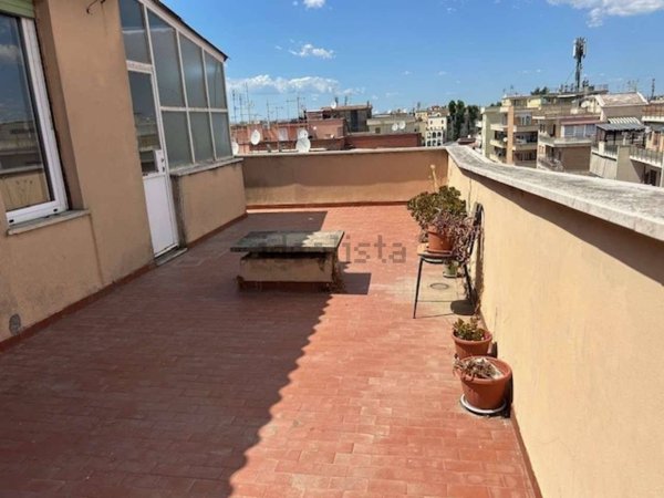 appartamento in vendita a Roma in zona Primavalle