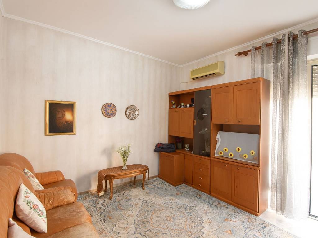 appartamento in vendita a Roma in zona Prenestino-Labicano