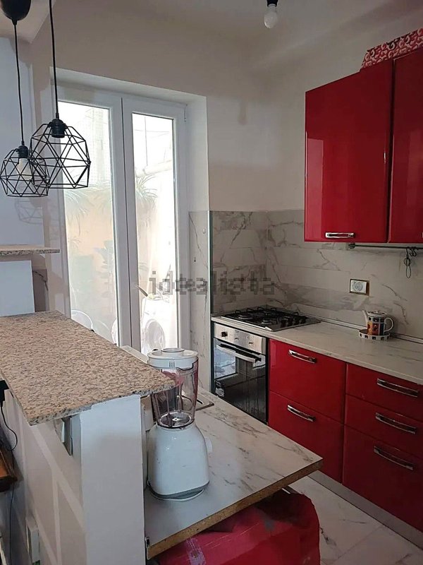 appartamento in vendita a Roma in zona Appio Latino