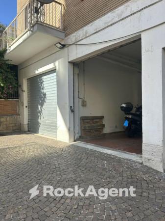 negozio in vendita a Roma in zona Gianicolense
