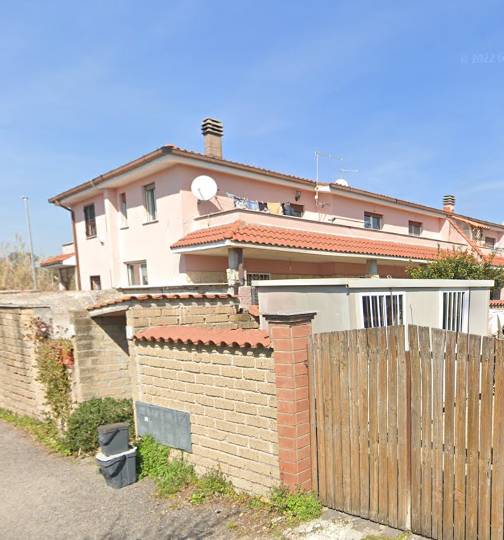 casa indipendente in vendita a Roma