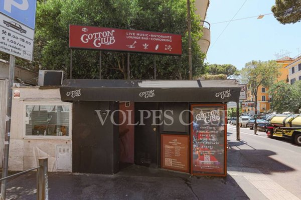 negozio in vendita a Roma in zona Trieste