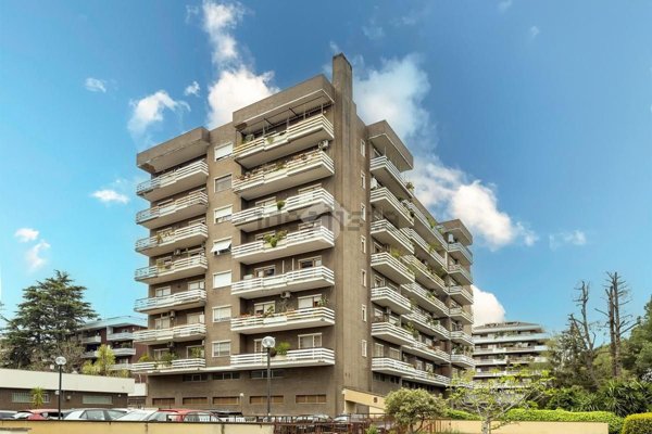 appartamento in vendita a Roma in zona Ardeatino