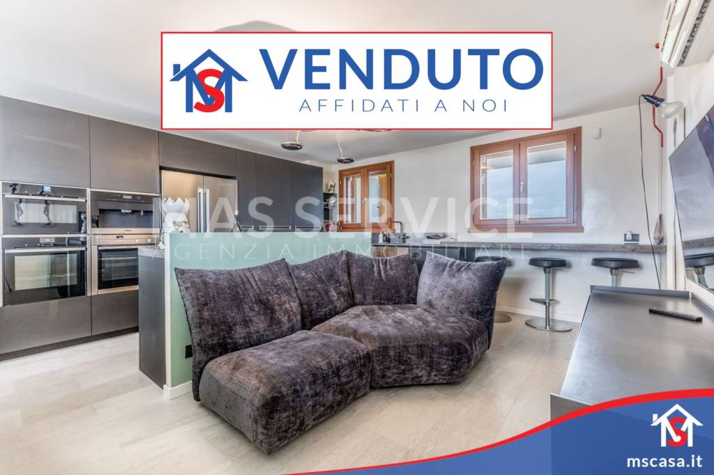 appartamento in vendita a Roma in zona Torrino