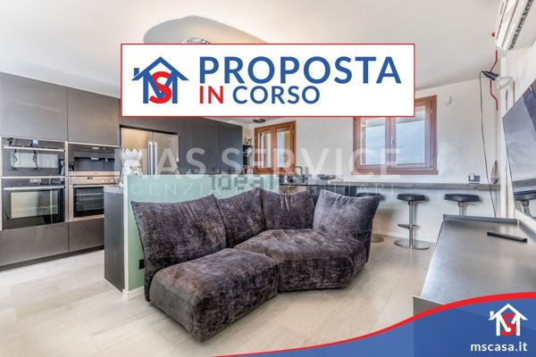 appartamento in vendita a Roma in zona Ardeatino