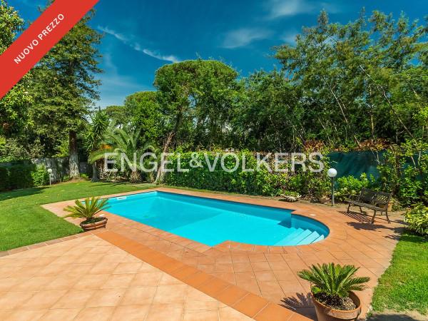 casa indipendente in vendita a Roma in zona Casal Palocco