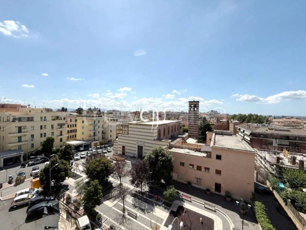 appartamento in vendita a Roma in zona Gianicolense