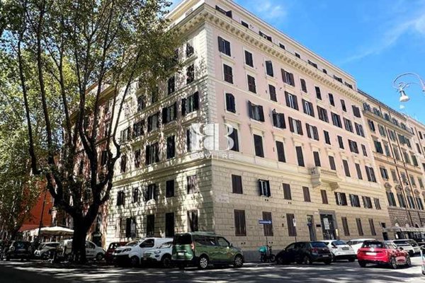 appartamento in vendita a Roma in zona Castro Pretorio