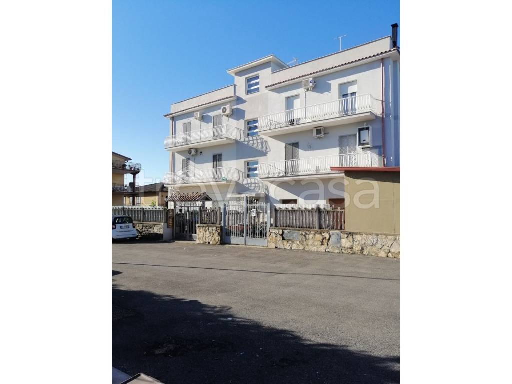 appartamento in vendita a Roma in zona Borghesiana