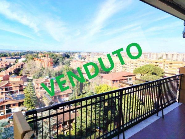 appartamento in vendita a Roma in zona Tor de' Cenci