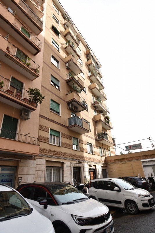 appartamento in vendita a Roma in zona Portuense