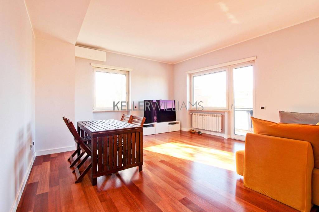 appartamento in vendita a Roma in zona Ostia