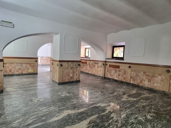 quadrivano in vendita a Roma in zona Castro Pretorio
