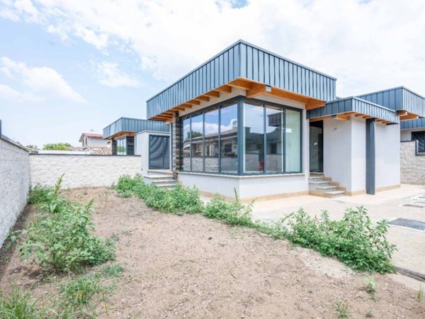 casa indipendente in vendita a Roma in zona Ostiense