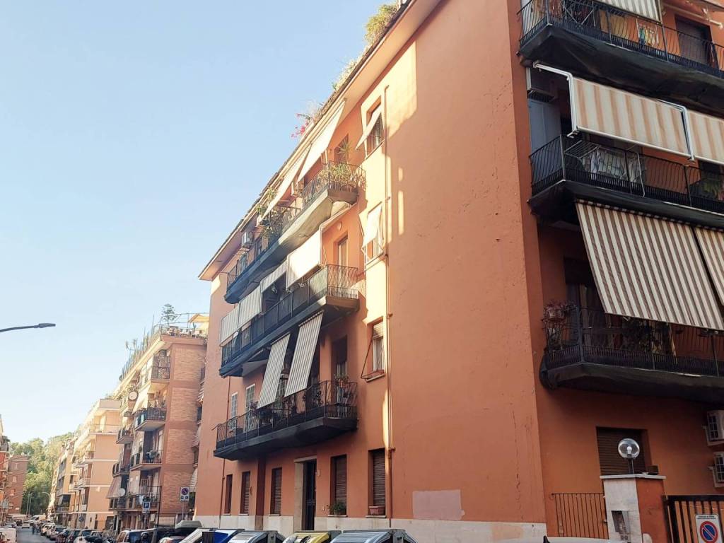 appartamento in vendita a Roma in zona Portuense