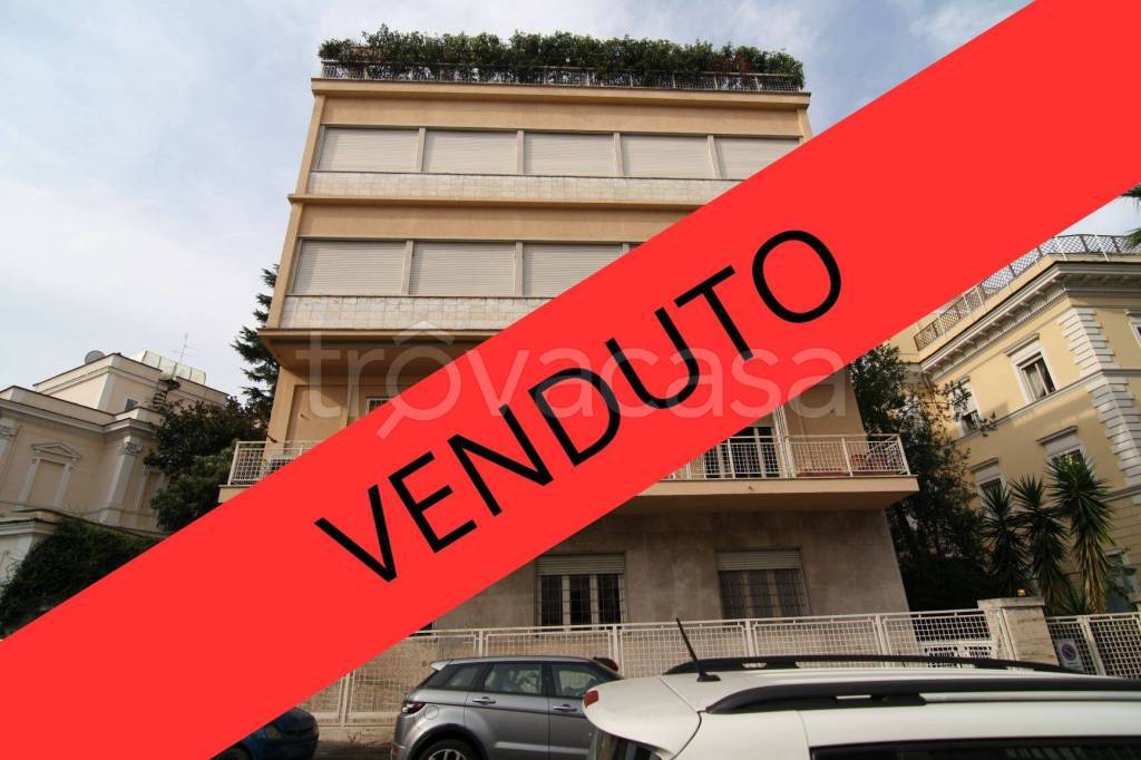 appartamento in vendita a Roma in zona Nomentano