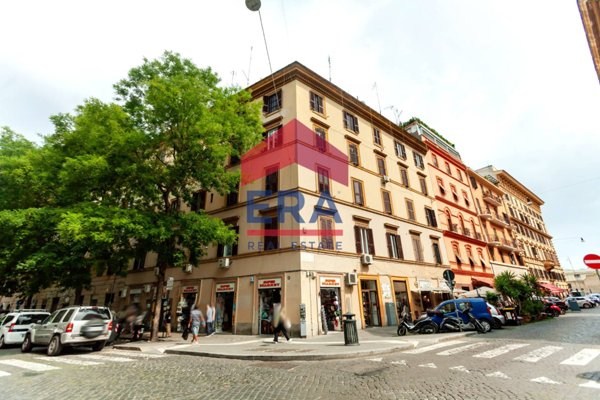 appartamento in vendita a Roma in zona Rione Prati
