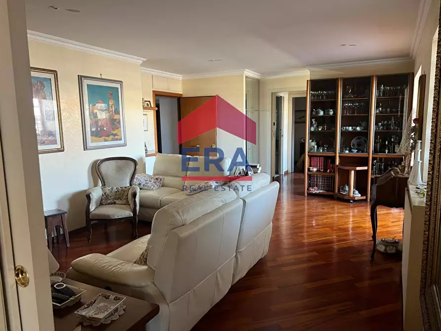 appartamento in vendita a Roma in zona EUR