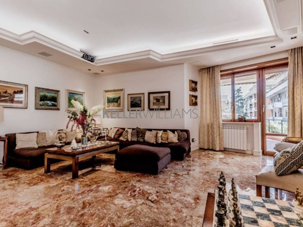 appartamento in vendita a Roma
