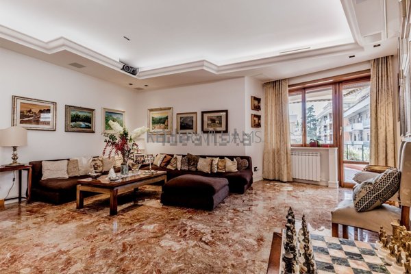 appartamento in vendita a Roma