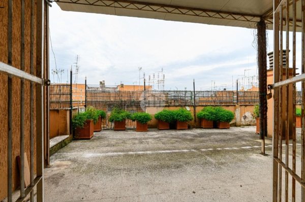appartamento in vendita a Roma in zona Ponte Mammolo