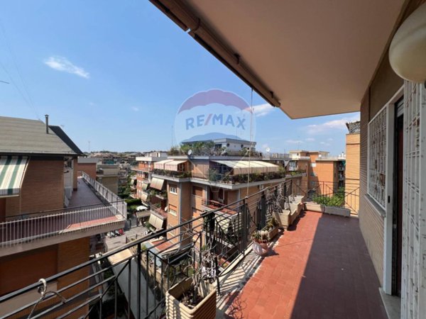 appartamento in vendita a Roma in zona Gianicolense