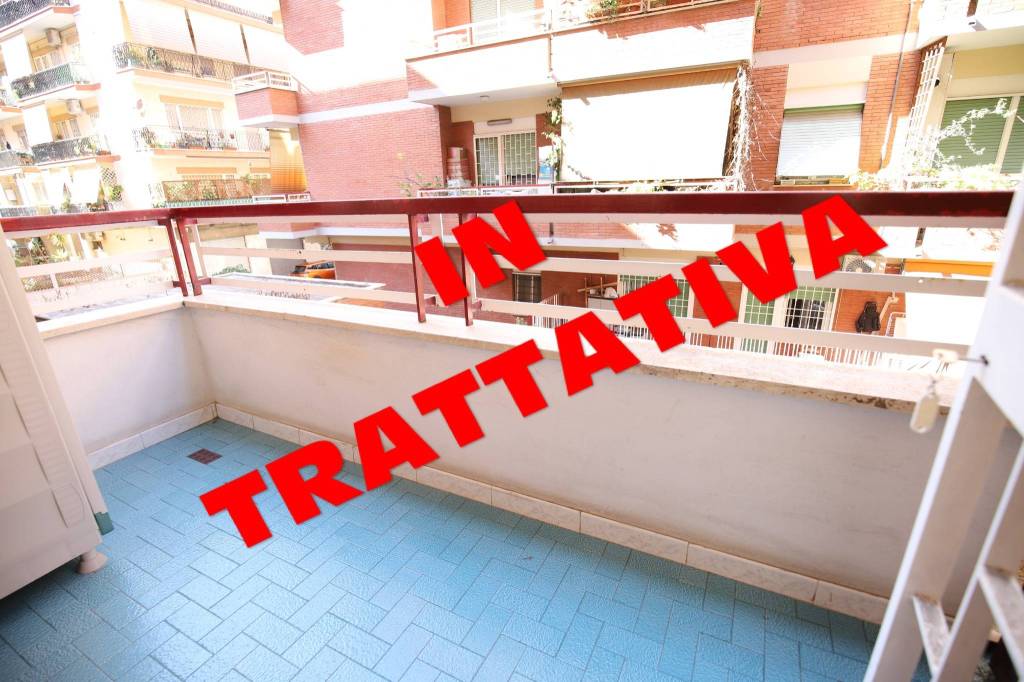 appartamento in vendita a Roma in zona Ostia