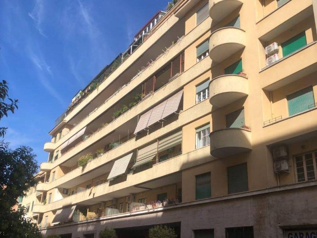 appartamento in vendita a Roma in zona Della Vittoria