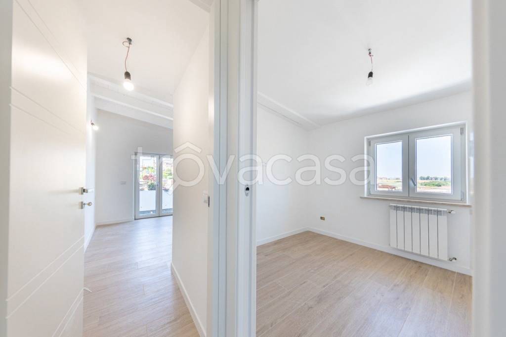 casa indipendente in vendita a Roma in zona Castelverde