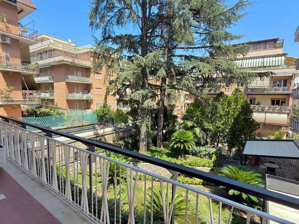 appartamento in vendita a Roma in zona Gianicolense