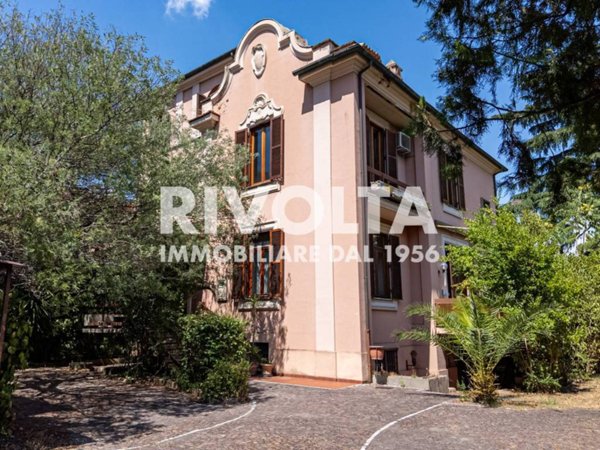 casa indipendente in vendita a Roma in zona Monte Sacro/Talenti