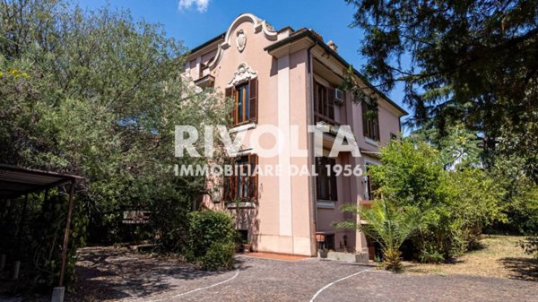 casa indipendente in vendita a Roma in zona Monte Sacro/Talenti