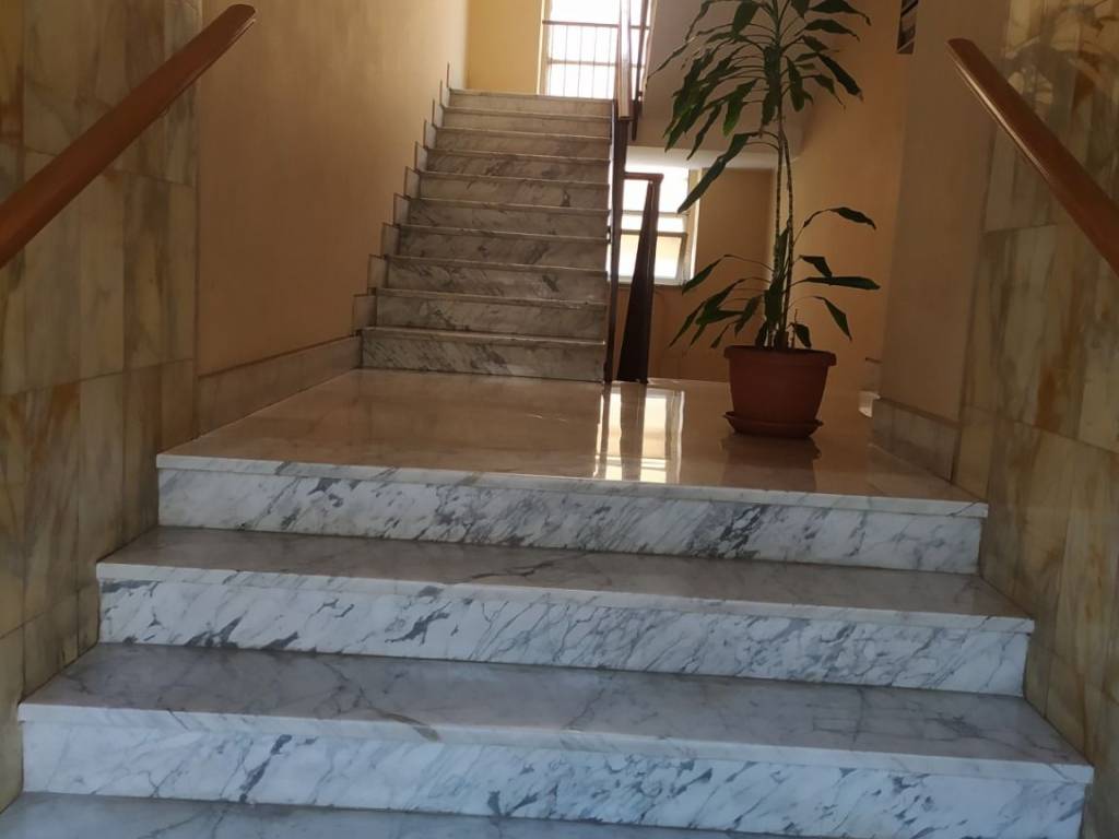 appartamento in vendita a Roma in zona Tomba di Nerone