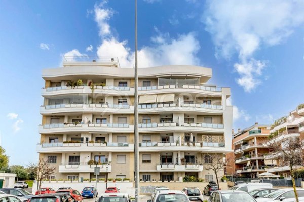 appartamento in vendita a Roma in zona Mezzocammino